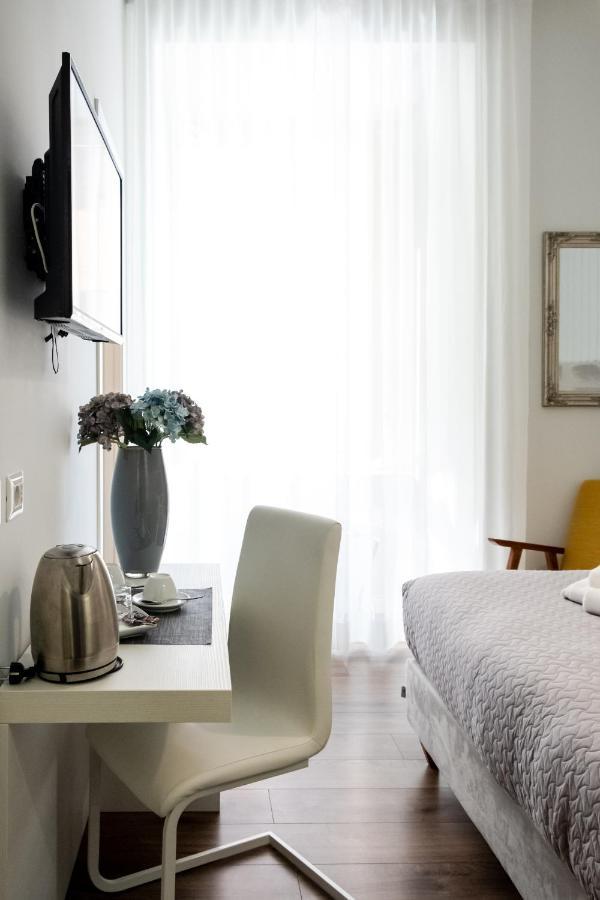 Eighty Four Luxury Rooms Roma Exterior foto
